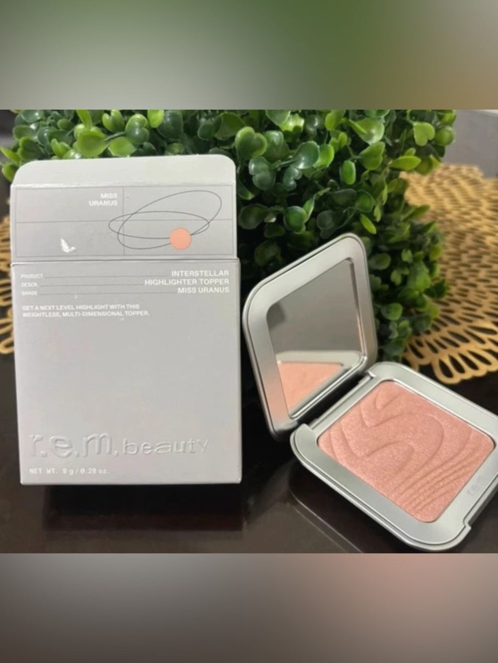 R.E.M. Beauty Miss Uranus Interstellar Highlighter Topper -